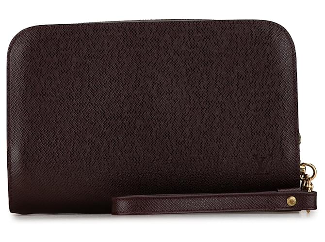 Pochette violette Louis Vuitton Taiga Baikal Cuir  ref.1415912