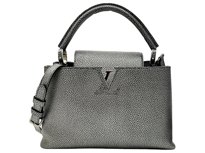 Louis Vuitton Capucines Gris Cuero  ref.1415959