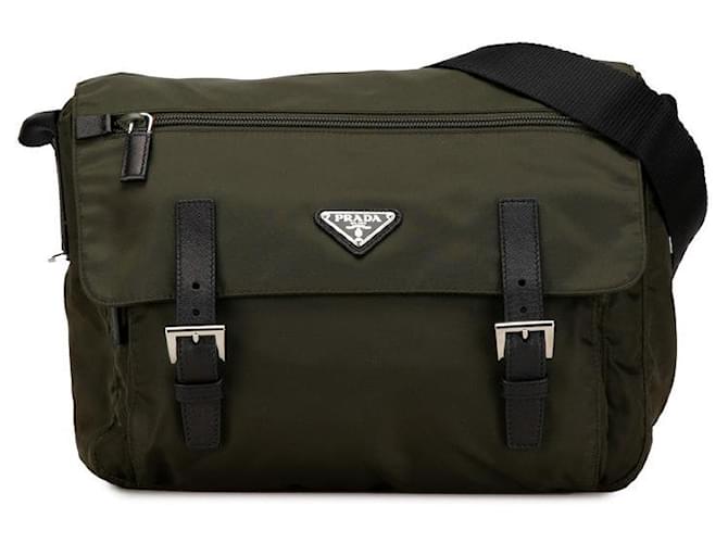 Bolsa de ombro Prada em nylon e couro com placa de logotipo triangular BT6671 em muito bom estado Verde Lona  ref.1416433