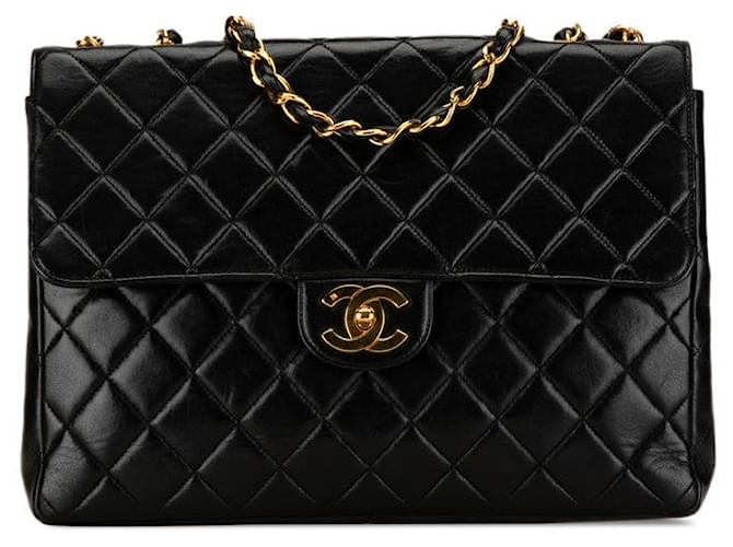 Borsa a spalla Chanel Matelassé 30 Coco Mark in pelle di agnello nera in ottime condizioni Nero  ref.1416435