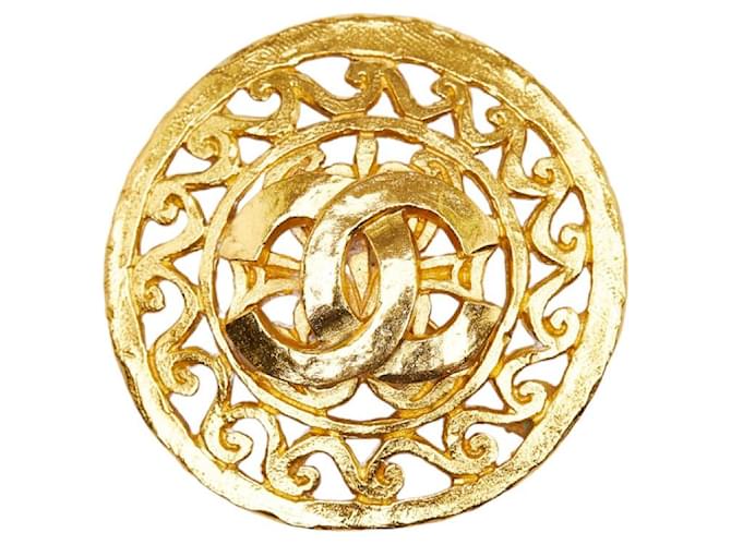 Chanel CC Medallion Brooch  Metal Brooch in Good condition  ref.1417601