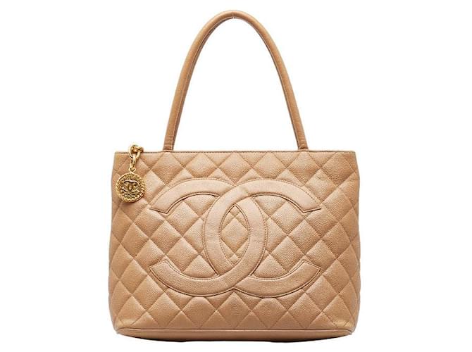 Chanel Caviar Skin Matelassé Medallion Reissue Bolsa Tote em muito bom estado Bege Couro  ref.1417689