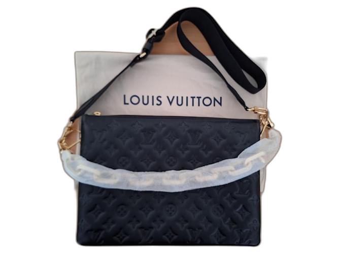 Louis Vuitton Saco de almofada MM Preto Couro  ref.1418062