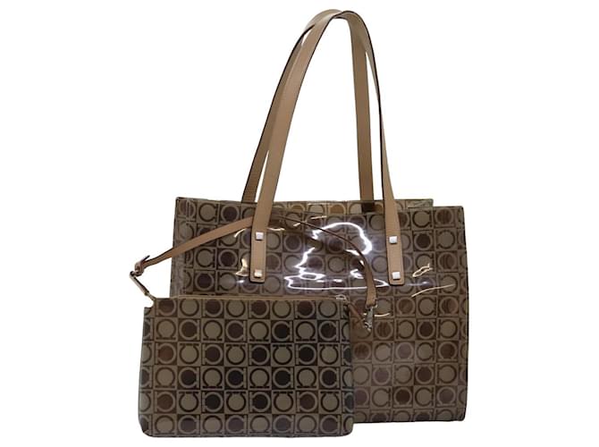 Salvatore Ferragamo Bolso Tote Vinilo Beige Auth 76382 Poliuretano  ref.1418450