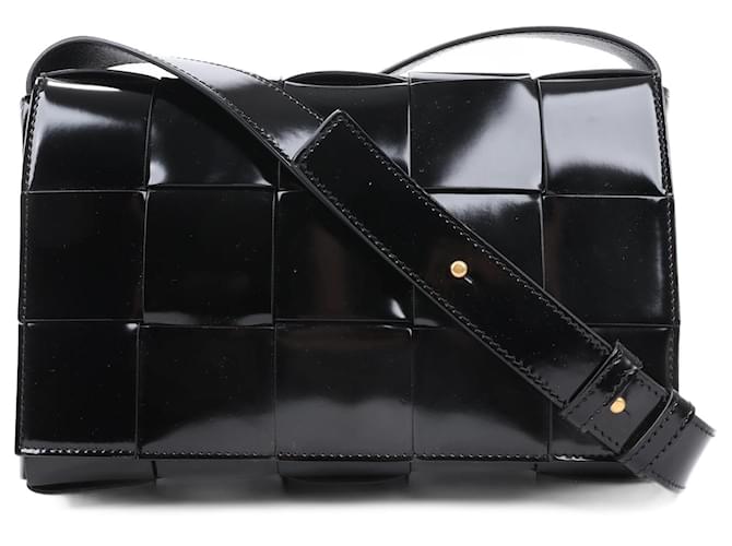 Borsa a tracolla Bottega Veneta Maxi in vernice intrecciata a cassetta in nero Pelle  ref.1419169