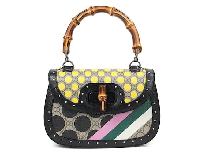 Gucci Bolsas Multicor Bege Couro  ref.1419193