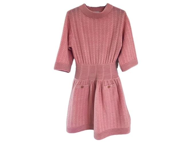 Chanel Superbe robe en cachemire Rose  ref.1419314