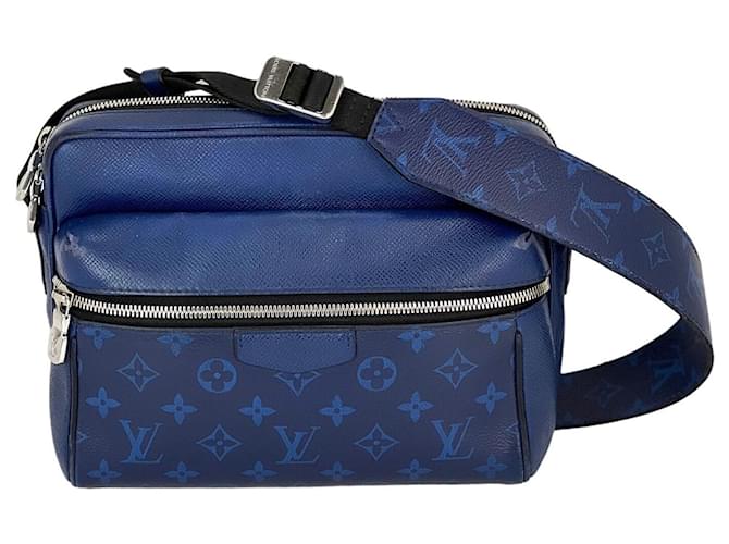 LOUIS VUITTON Bolsa mensageiro azul exterior Taigarama Couro  ref.1419481