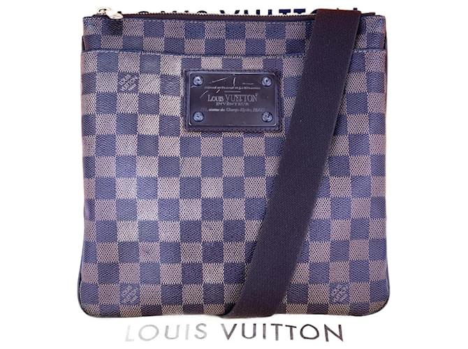 LOUIS VUITTON Damier Ebene Brooklyn Pochette Plate Messenger Bag Crossbody Usado Marrom Lona  ref.1419486