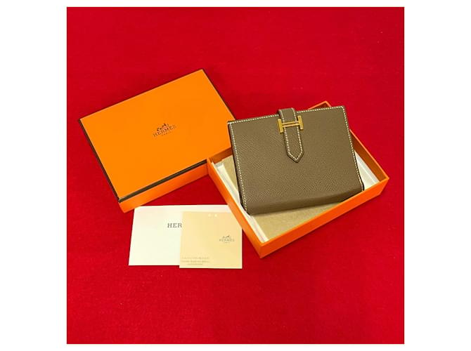 Hermès Hermes Leather Bearn H Compact Wallet  Leather Short Wallet in Excellent condition Brown  ref.1419588