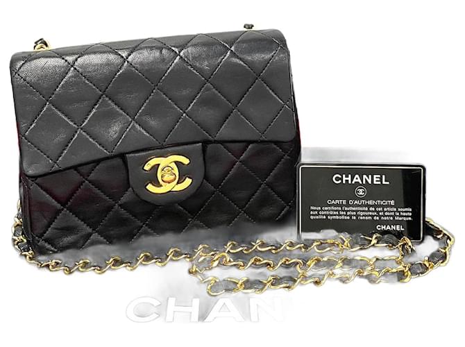 Chanel Mini Classic Single Flap Bag  Leather Crossbody Bag in Very Good Condition Black  ref.1419614