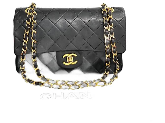 Chanel Small Classic Double Flap Bag  Leather Handbag in Very Good Condition Black  ref.1419615