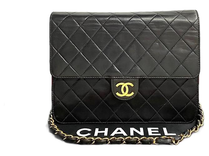 Chanel CC Matelasse Flap Bag  Leather Crossbody Bag in Very Good Condition Black  ref.1419616