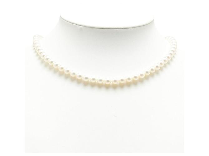 Mikimoto 14Colar de pérolas K Colar de metal em excelente estado Branco  ref.1419640