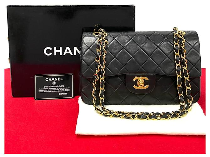 Chanel Classic Small Double Flap Bag  Leather Crossbody Bag in Very Good Condition Black  ref.1419953