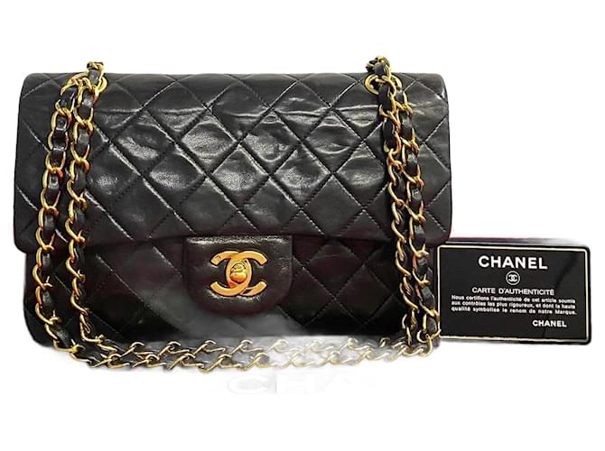 Sac à bandoulière en cuir Chanel Classic Small Double Flap en très bon état Noir  ref.1419978