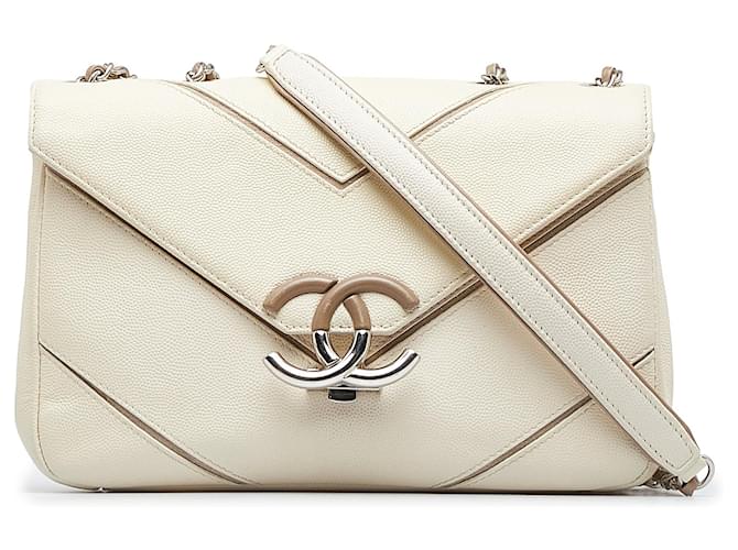 White Chanel CC Chevron Flap Shoulder Bag Leather  ref.1420347