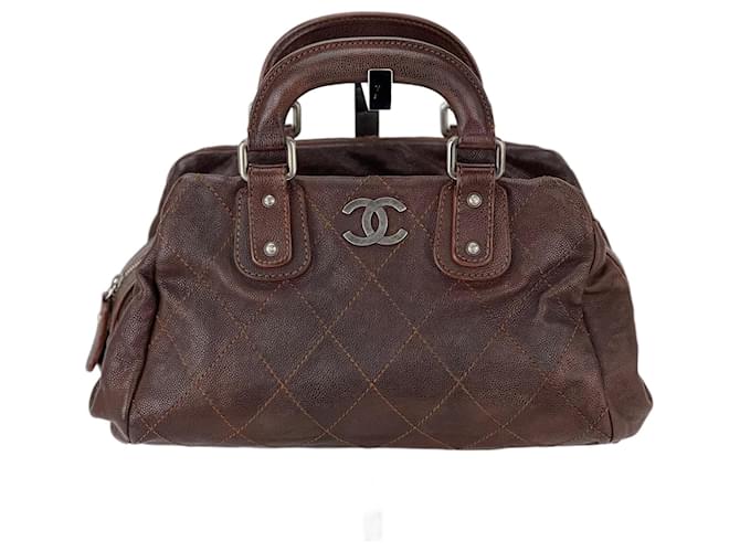 CHANEL Outdoor Ligne Doctor Bag Marron matelassé Caviar Petit sac à main d'occasion Cuir  ref.1420605