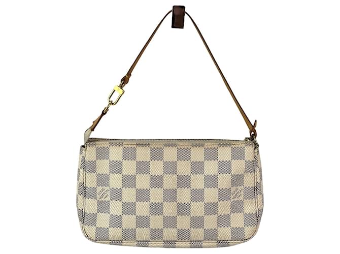 Accesorios Louis Vuitton Pochette Bolso Damier Azur blanco Cuero  ref.1420642