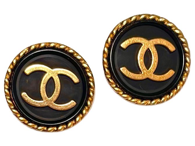 Pendientes de botón CHANEL con el logo CC entrelazado de 1995 Negro Dorado