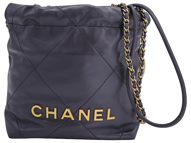 Timeless Chanel Mini 22 Quilted Hobo in Black Leather  ref.1421426