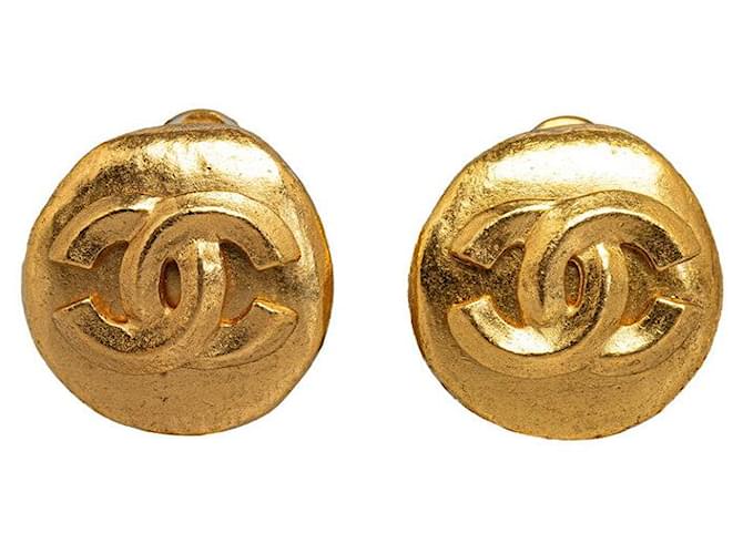 Chanel CC Clip On Earrings Metal Earrings in Excellent condition Golden  ref.1421452