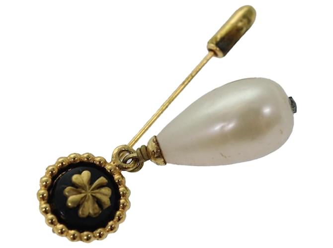 CHANEL Pearl Brooch metal Gold CC Auth bs14533 Golden  ref.1421889