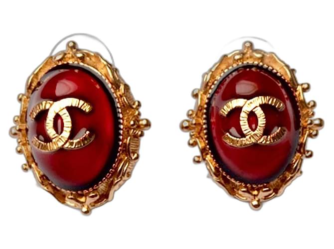 Chanel Gripoix oval red resn, gold plated vintage drop earrings Golden Gold-plated Resin  ref.1422077