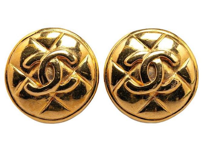 Chanel CC Clip On Earrings Metal Earrings in Good condition Golden  ref.1422470