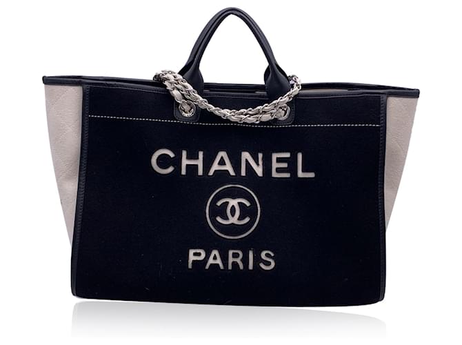 Chanel Black and White Felt Wool Large Deauville Tote Shoulder Bag  ref.1422939