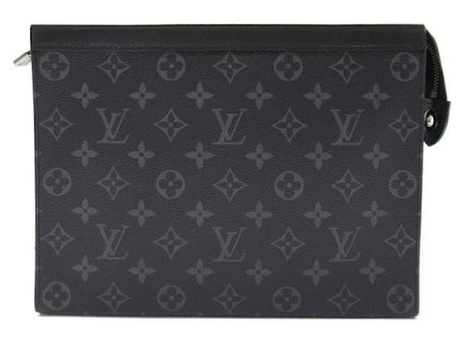 Louis Vuitton Pochette Voyage MM Canvas Clutch Bag M61692 in Great Condition Black Cloth  ref.1422966