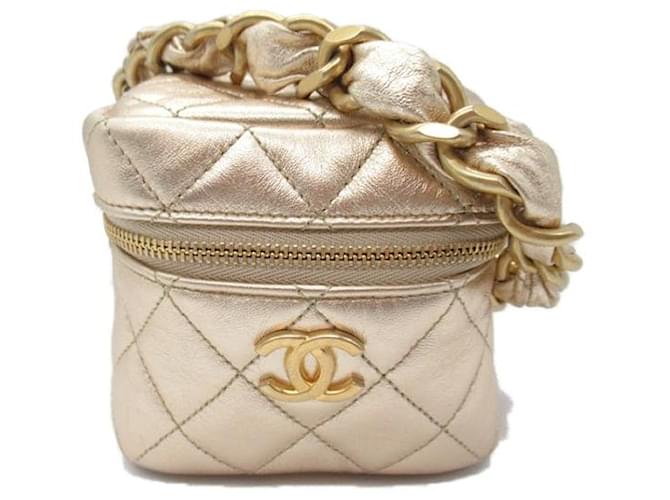 Bolso Vanity de Chanel con cadena de cuero AP2803 en muy buen estado Dorado  ref.1423418