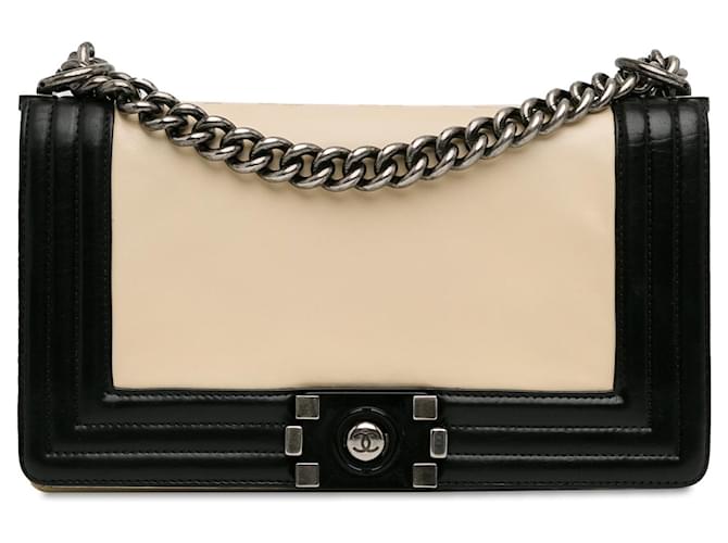 Bolso de hombro Boy Flap en piel de ternera bicolor mediano Chanel crema Crudo Cuero  ref.1424104