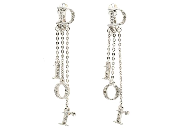 Boucles d'oreilles pendantes en métal argenté et cristaux Dior argent  ref.1424147