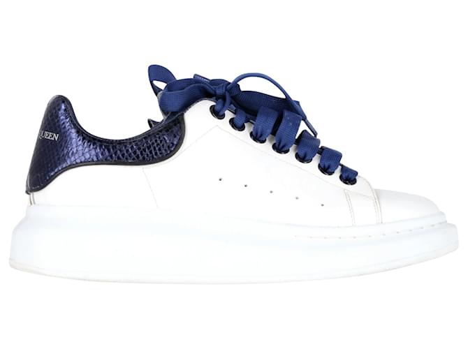 Baskets Oversized Alexander McQueen en cuir blanc et bleu  ref.1424449