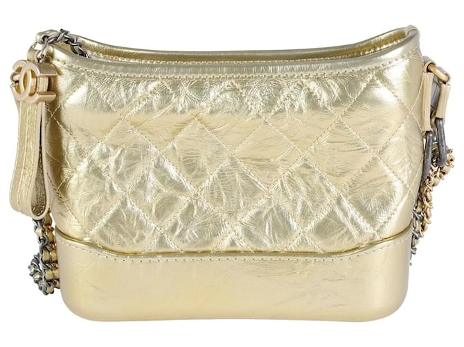 Chanel Kleine Gabrielle Hobo aus Gequiltetem Kalbsleder in Gold Golden Metallisch  ref.1424513