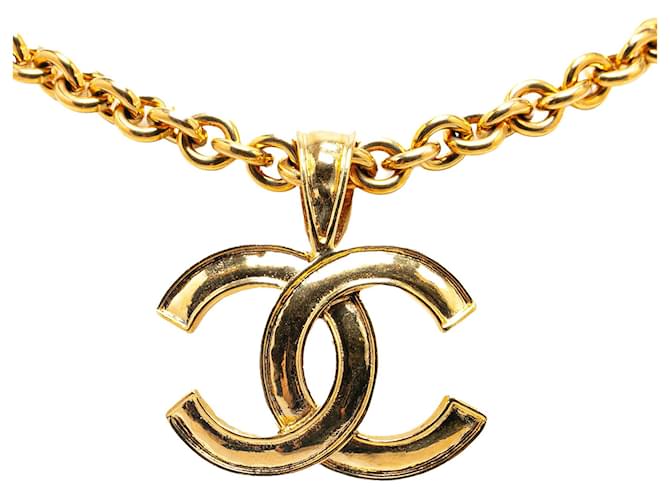 Gold Chanel Gold Plated CC Pendant Necklace Golden Gold-plated  ref.1425468