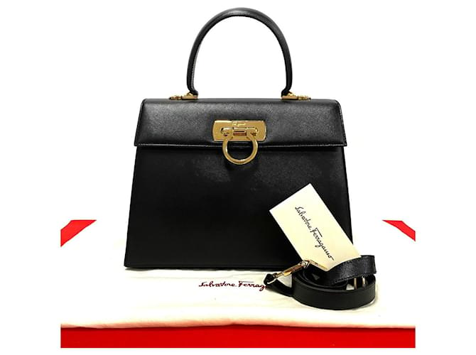 Salvatore Ferragamo Gancini Leather Handbag Leather Handbag AF-21 2181 in Very Good Condition Black  ref.1425709