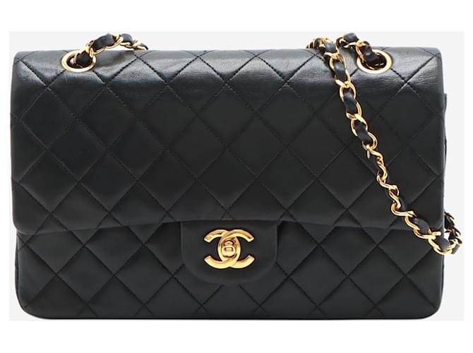 Chanel Bolso clásico de doble solapa de piel de cordero negro vintage 1986 tamaño mediano Cuero  ref.1425758