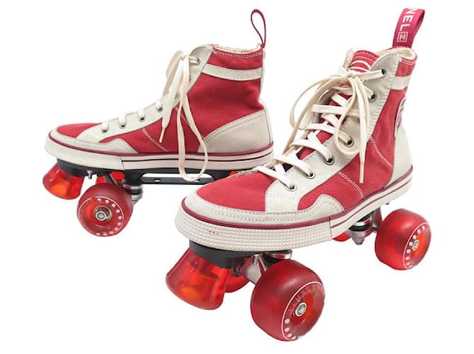 VINTAGE RARE PATINS A ROULETTES CHANEL LOGO CC 39 TOILE ROUGE RED ROLLER SKATES  ref.1425901