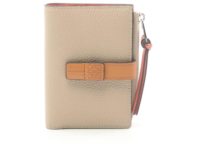 Portefeuille bifold en cuir Loewe Portefeuille court en cuir en bon état Marron  ref.1426021