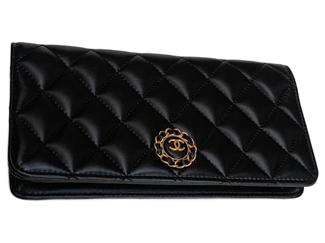 Chanel VIP gifts Black Leather  ref.1426332