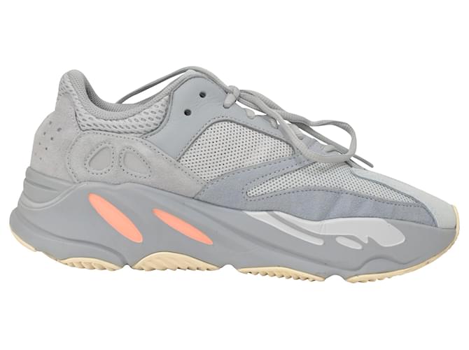 Sneaker Yeezy x Adidas Boost 700 Inertia in suede grigio Svezia ref.1426547 Joli Closet