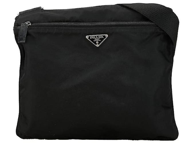 Bolsa de ombro Prada em nylon com placa de logotipo triangular em bom estado Preto Lona  ref.1426849