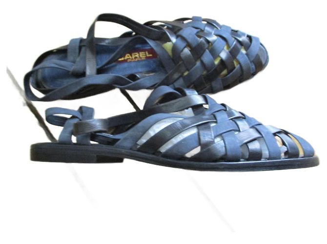 Carel Crossed strap sandals, size 38. Navy blue