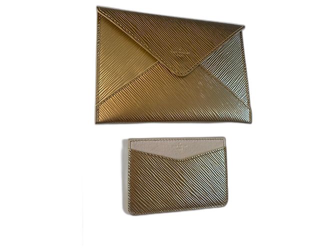 Louis Vuitton Presentes VIP Dourado