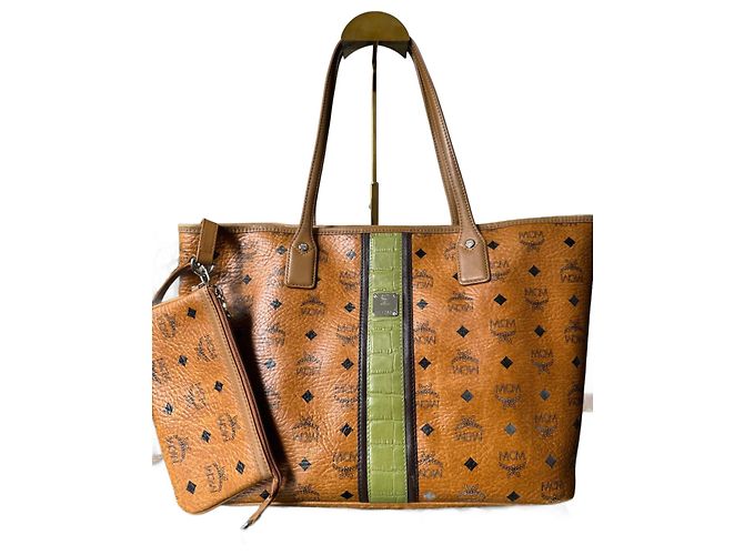 MCM Visetos Medium Drawstring Shopper Cognac Cuir Bronze