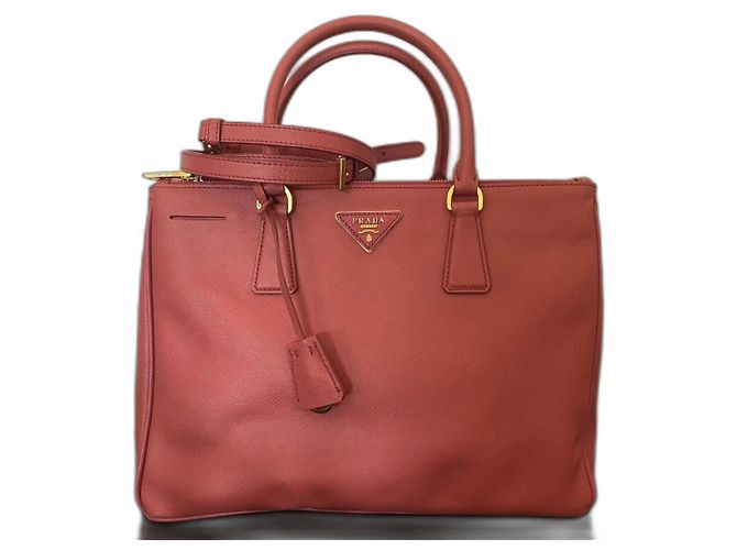 Bolsa de mão Prada Galleria em couro saffiano rosa
