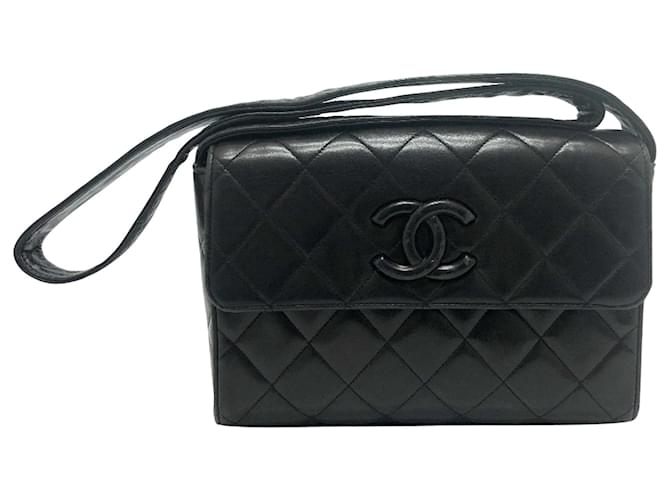 Timeless Chanel Matelassé Black Leather  ref.1429327