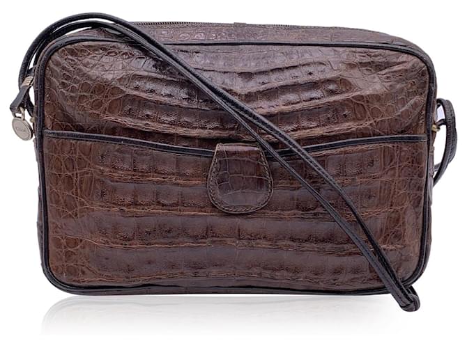 Chloé Vintage Brown Embossed Leather Shoulder Messenger Bag ref.1429714 -  Joli Closet